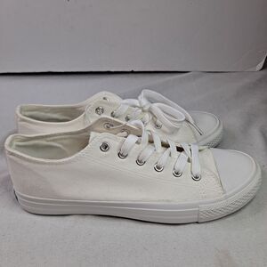 Mudd Ellie-11L Women's Canvas Sneakers Sz 9 White Canvas Lace-Up Low Top Cap Toe